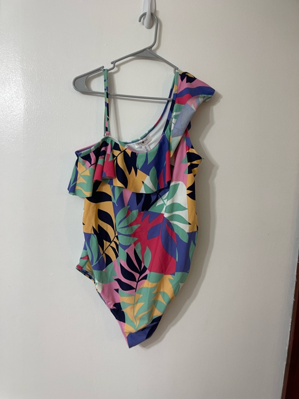 Motherhood One-Shoulder Tropical Leaf Print Swimsuit - Pink, Blue, Yellow, Green